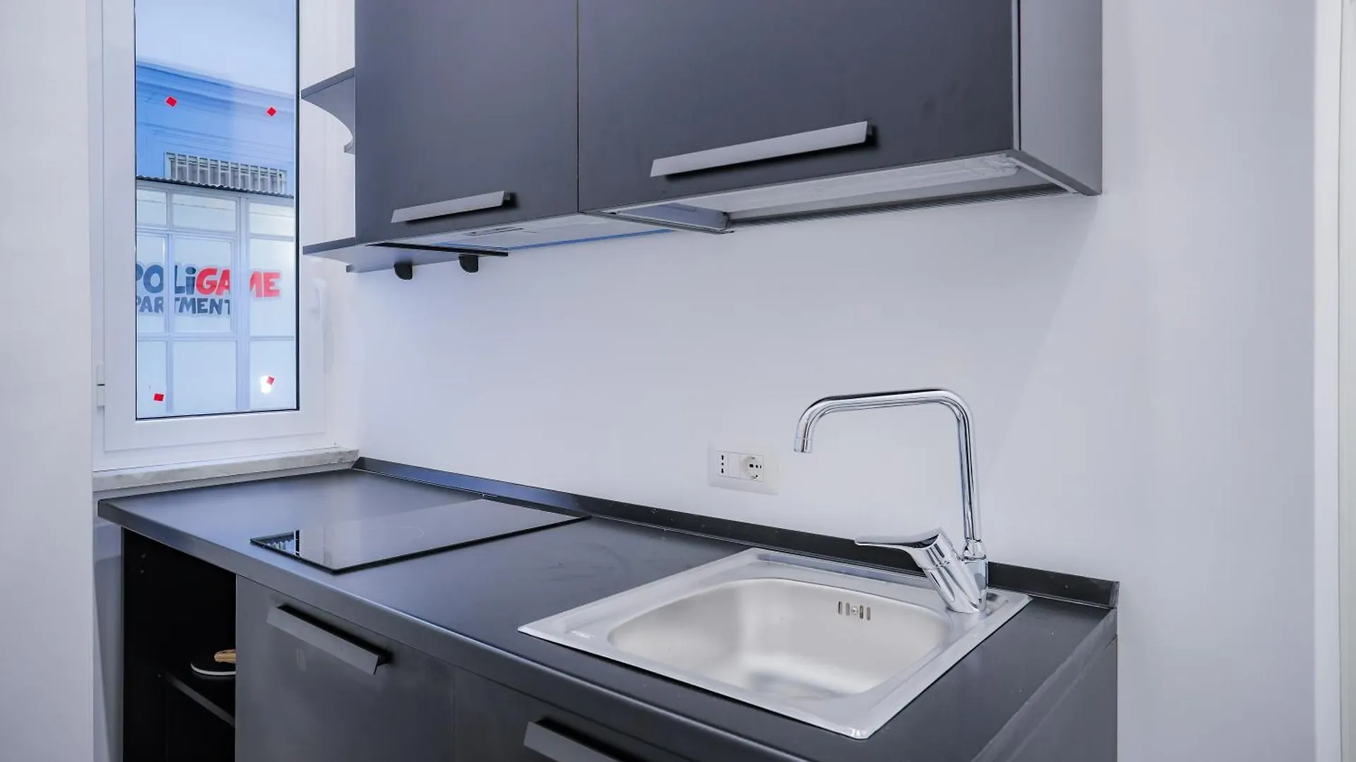 Aparthotel Napoli Games Apartments By Dimorra